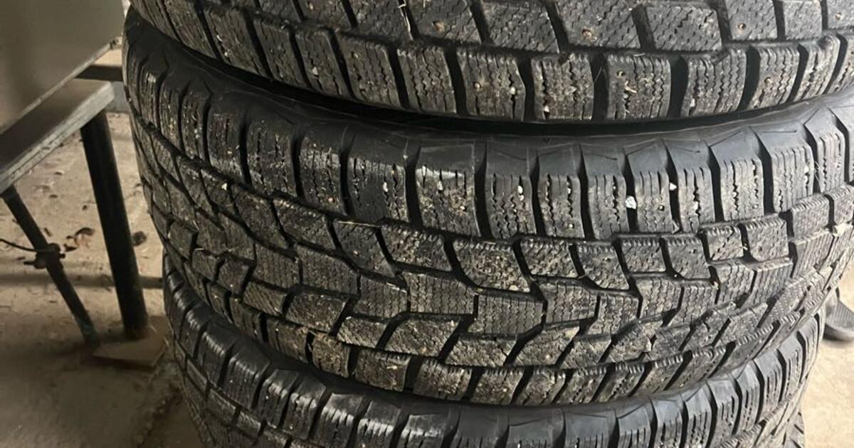 Cooper evolution studded tires 255/55R20 for 800 in Anchorage, AK