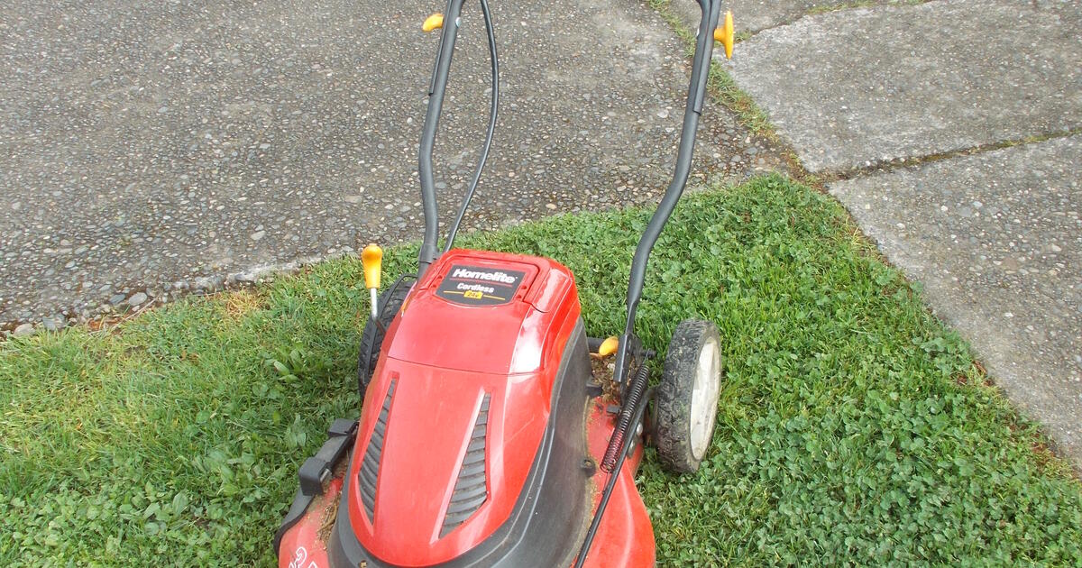 Homelite 24V Cordless Mower for Free in Seattle, WA For Sale & Free