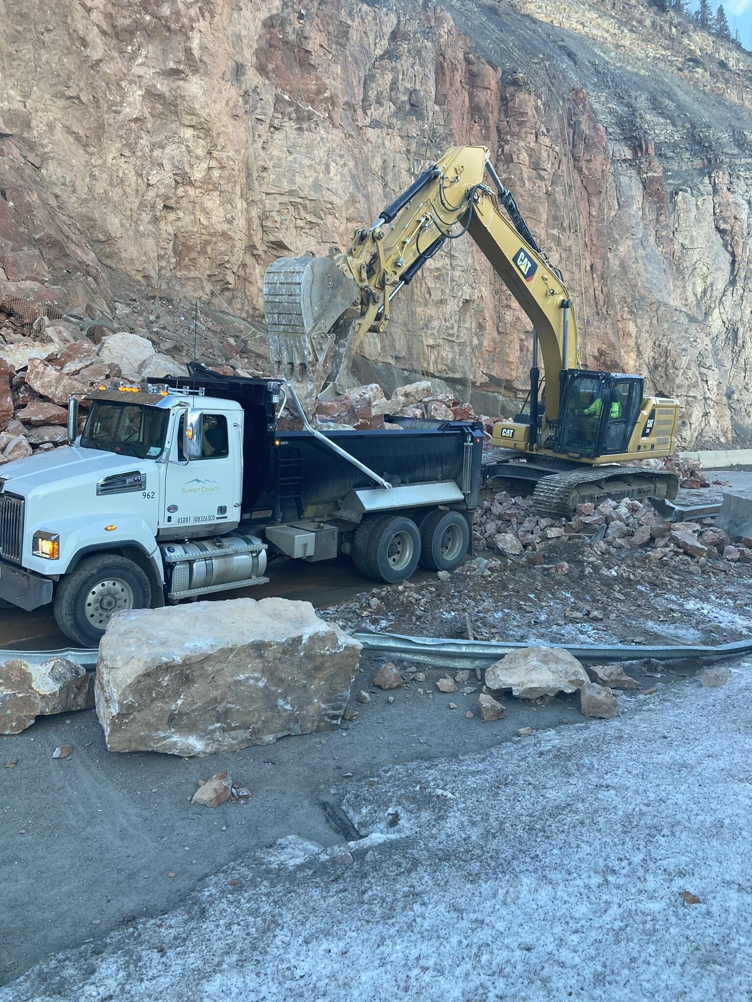 🚧 Dillon Dam Road Update: Friday, April 5 🚧 (Summit County Government ...