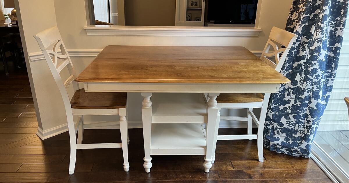 Rustic high top dining room table for 350 in Virginia Beach, VA For