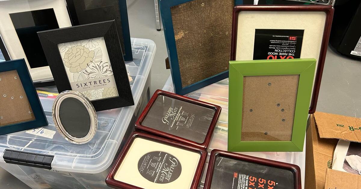 Picture frames galore!!! for Free in New Rochelle, NY For Sale & Free — Nextdoor