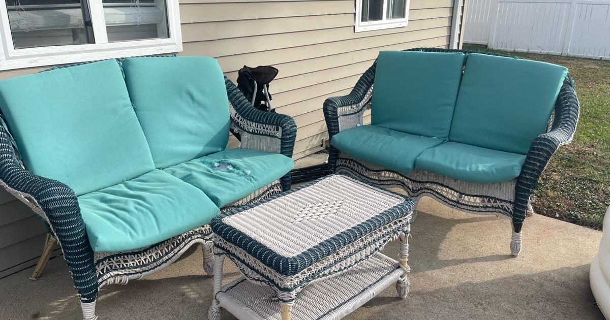Patio furniture for 50 in St. Louis, MO For Sale & Free — Nextdoor