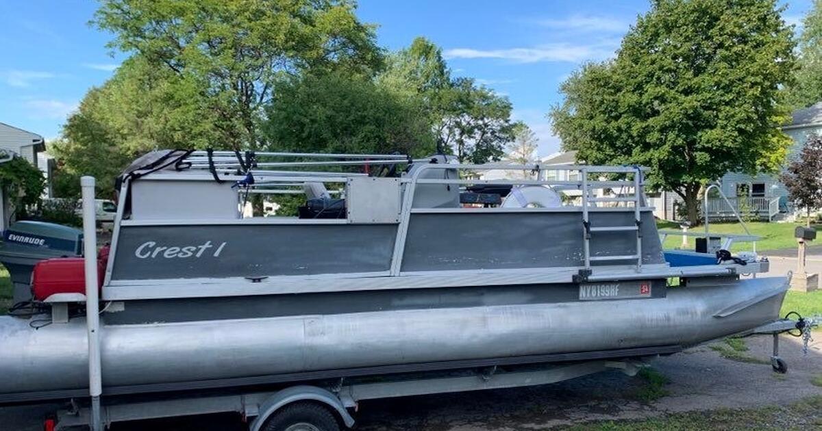Pontoon boat for sale for 6000 in Farmington, NY For Sale & Free