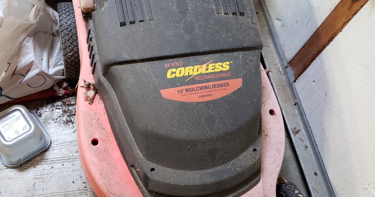 Black and Decker lawn mower CMM1000 for Free in Seattle, WA Finds
