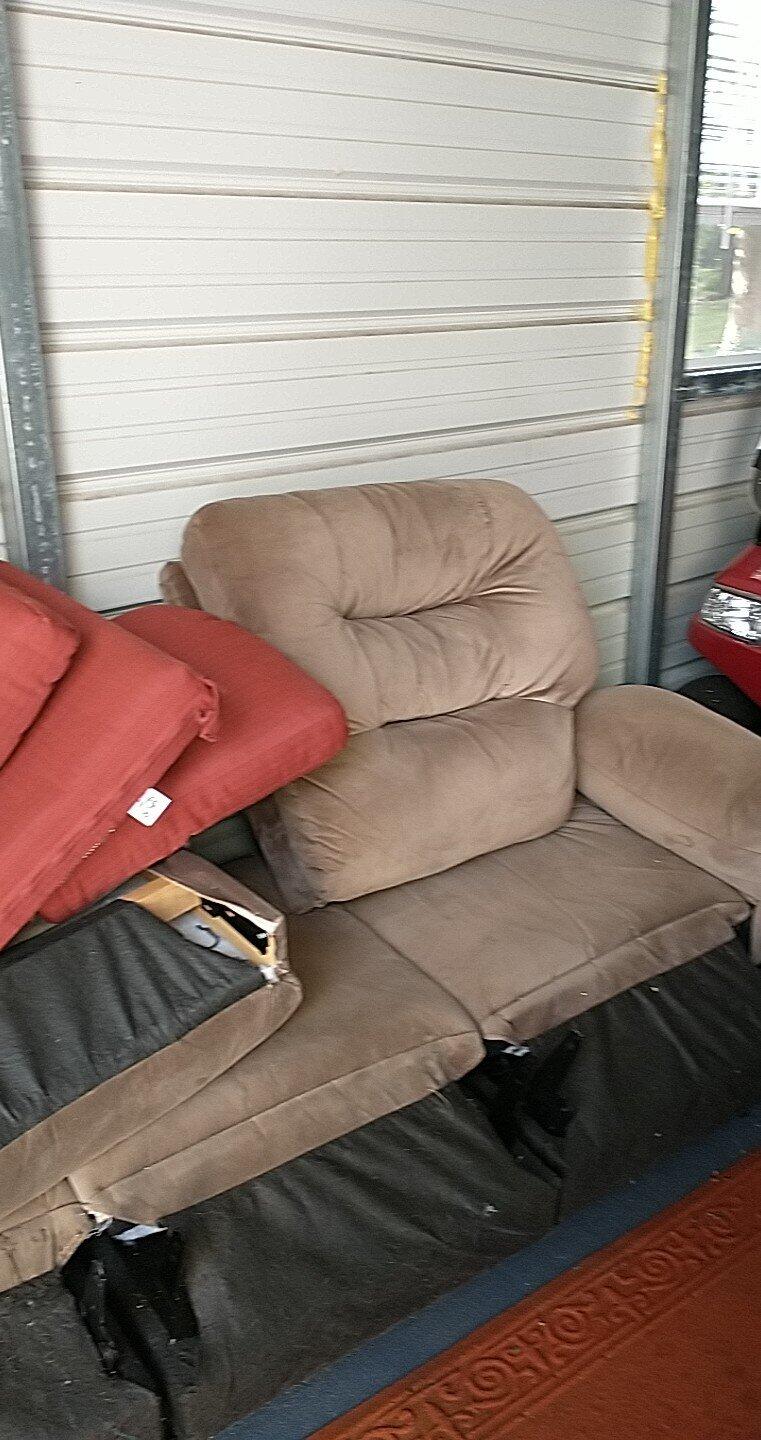 FURNITURE, TV'S , LIVINGROOM SECTIONAL, ARMOUR, BED ROOM SETS (QUEEN