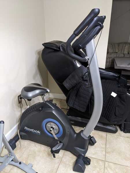 Reebok RT 300 Exercise Bike For 30 In Piscataway NJ For Sale Free Nextdoor