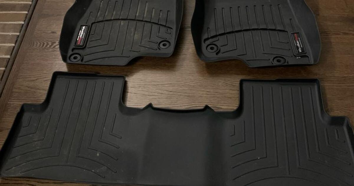 Weathertech floor mats for Acura RDX 2019 for 80 in Naperville, IL