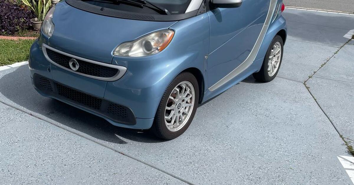 2013 Smart car for sale. Only 54,000 miles. for 6900 in Lady Lake, FL