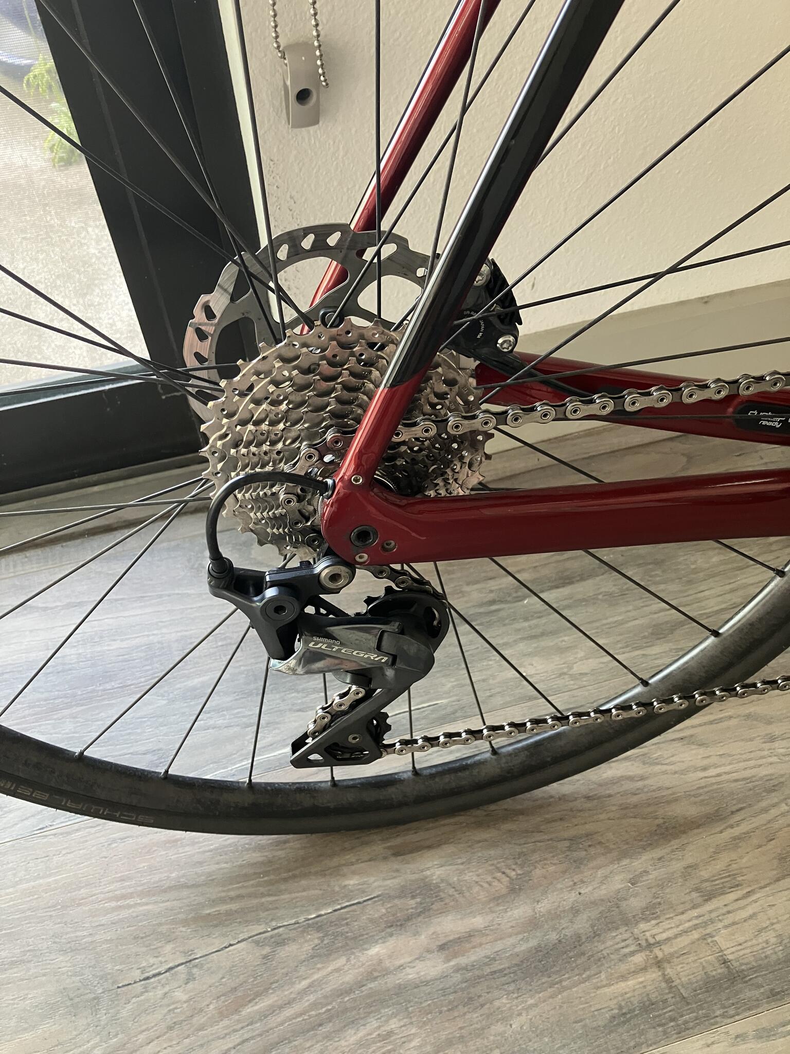 2022 Trek Domane SL6 Endurance Road Bike For $2,250 In Houston, TX | For  Sale & Free  Nextdoor