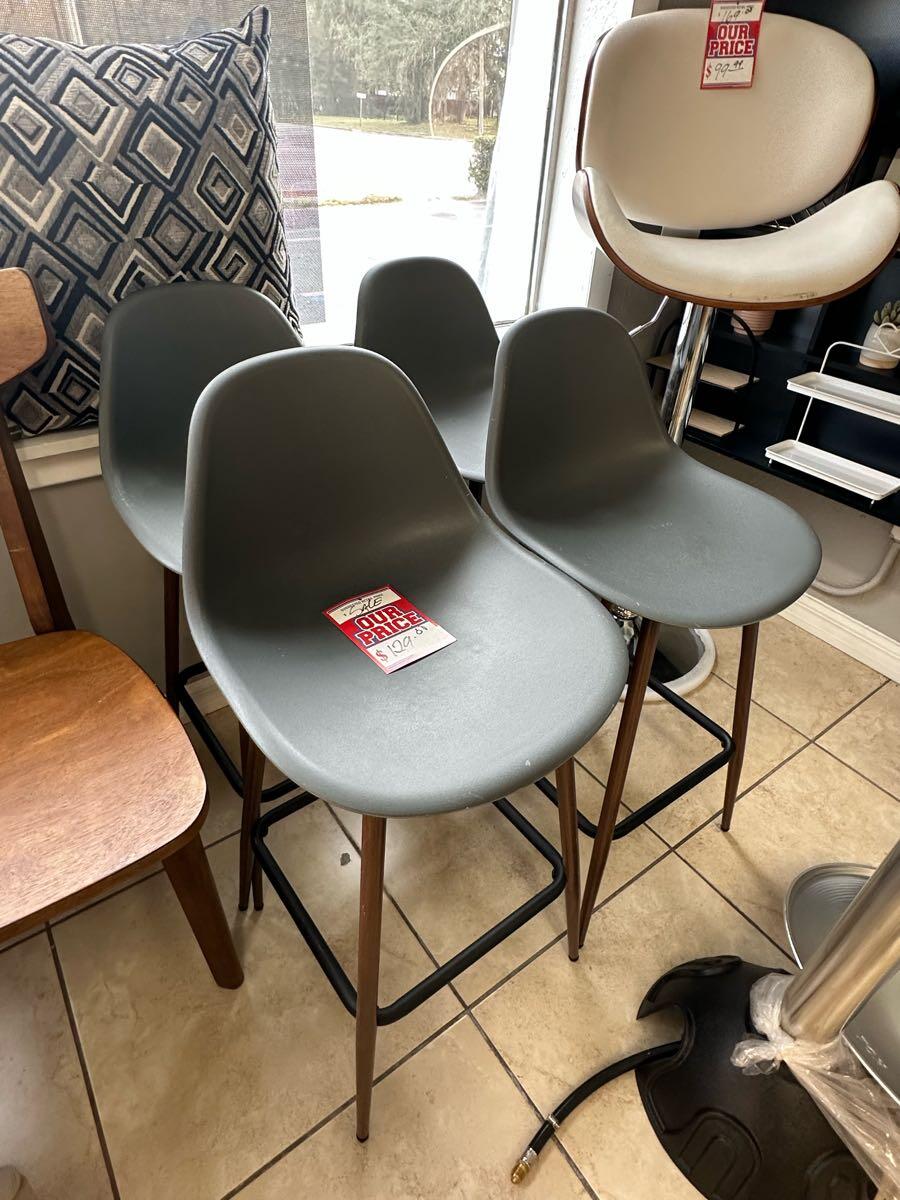 Counter stools set (4) for 100 in Sanford, FL For Sale & Free — Nextdoor