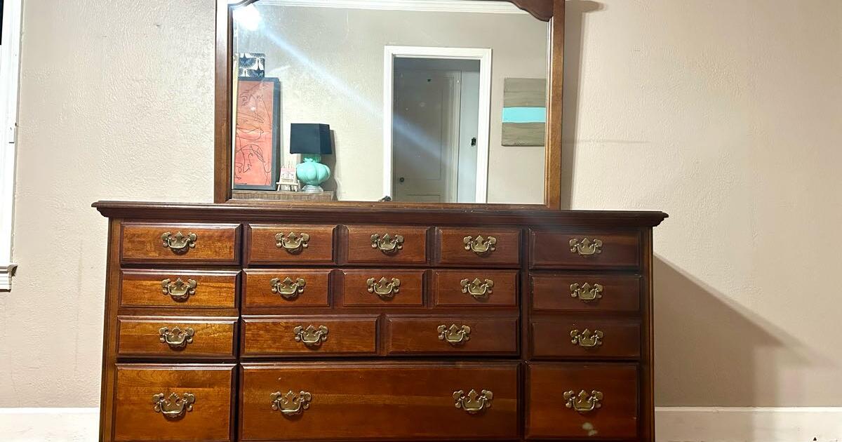 Final Reduction. Solid wood triple dresser for 299 in Baton Rouge, LA