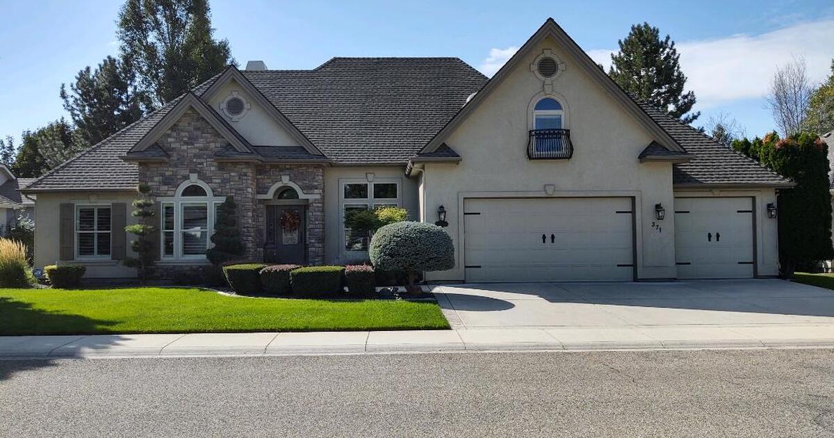 GARAGE SALE SUNDAY SEPTEMBER 24th. 9am2pm BANBURY MEADOWS 371