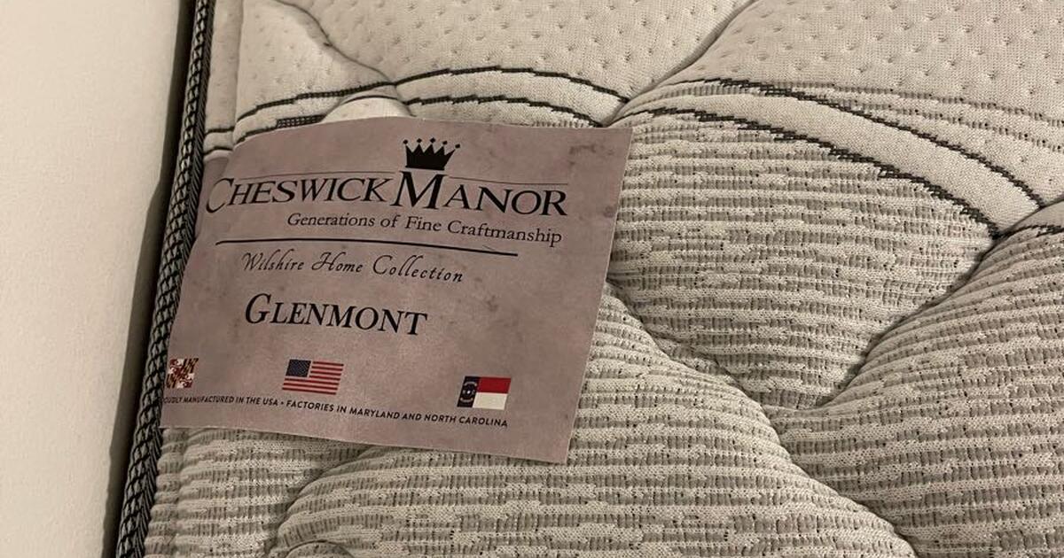 Queen FIRM mattress set for 300 in Roanoke, VA For Sale & Free