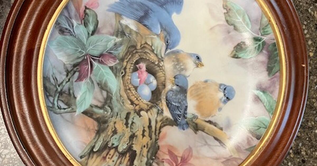Free decorative plates with wooden frame for hanging for free in topeka