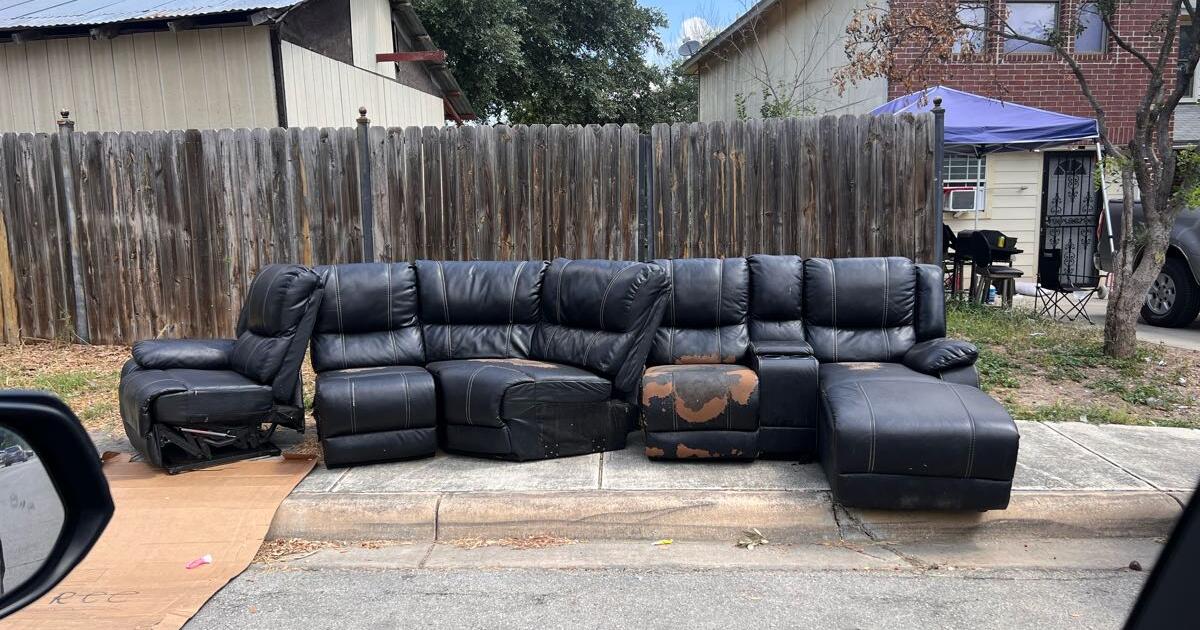 Couches for Free in San Antonio, TX For Sale & Free — Nextdoor