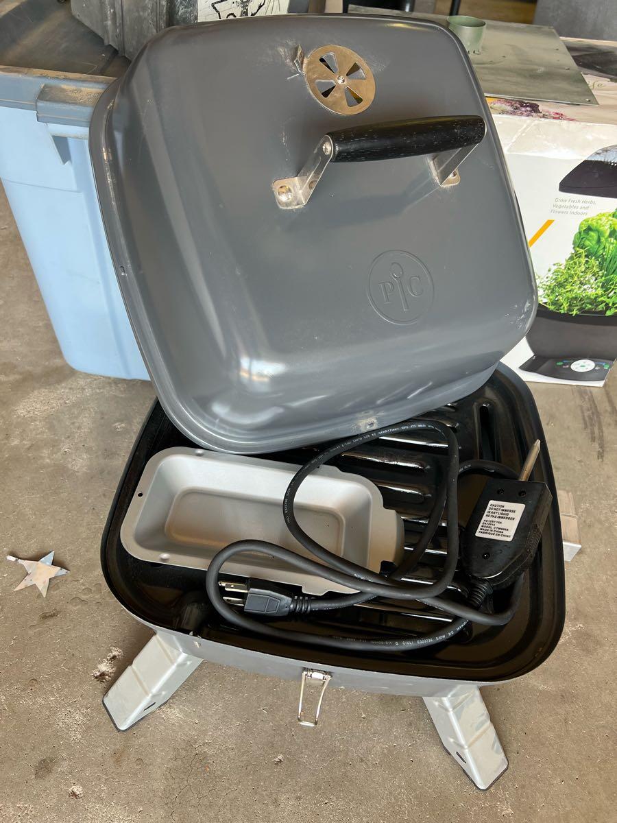 Pampered Chef Indoor Outdoor Portable Grill