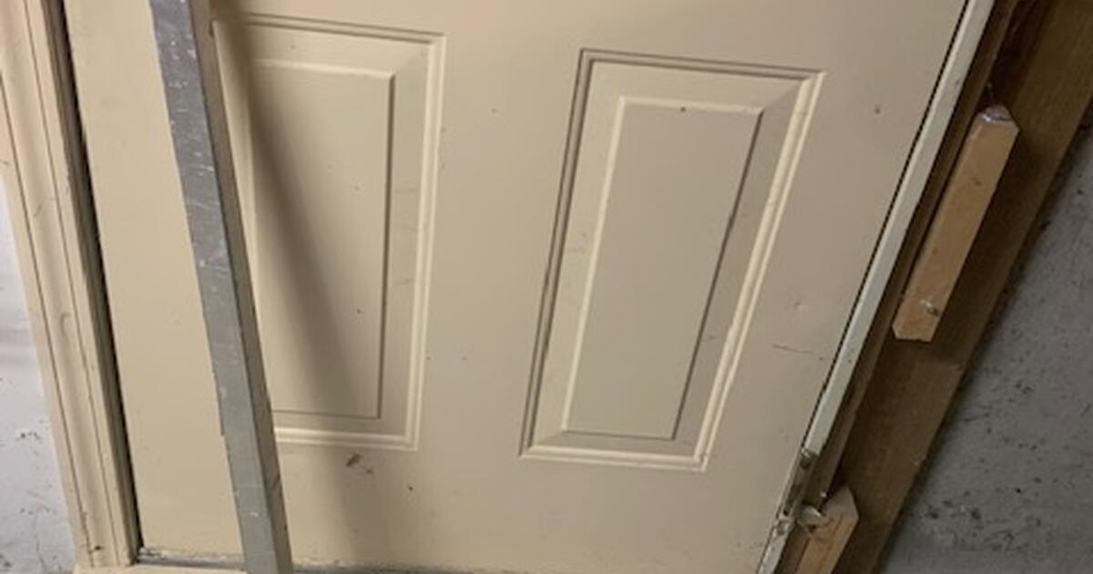 Aluminum ladder for 100 in Coventry, RI Finds — Nextdoor