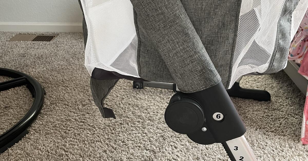 Baby delight bedside sleeper for 75 in Henderson, CO For Sale & Free