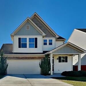 A 3bed and 2.5bath available for move in.