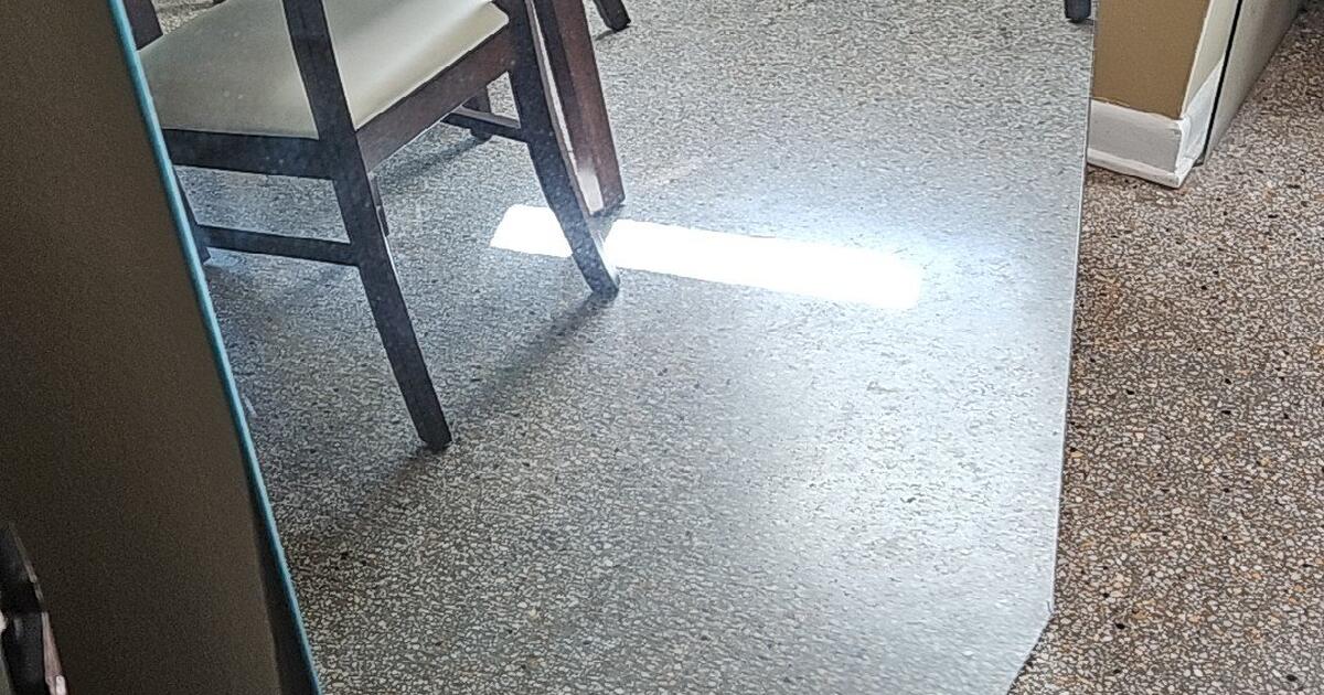 Mirror for Free in Orlando, FL For Sale & Free — Nextdoor