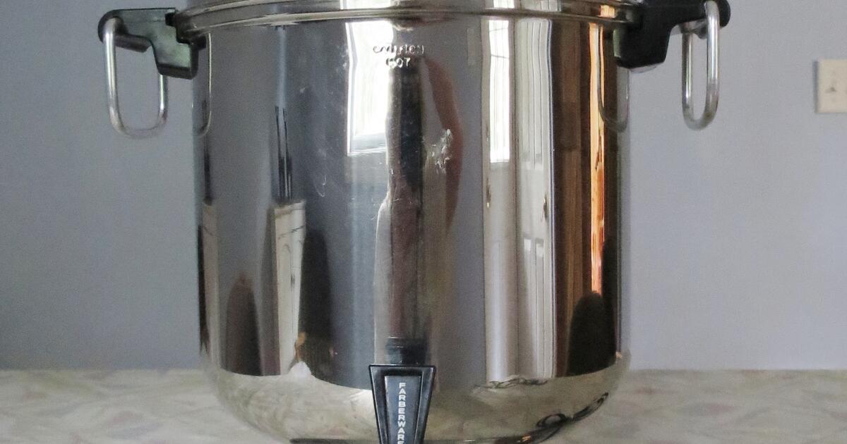 Farberware 55 Cup Coffee Urn, Dispenser, Percolator for 45 in