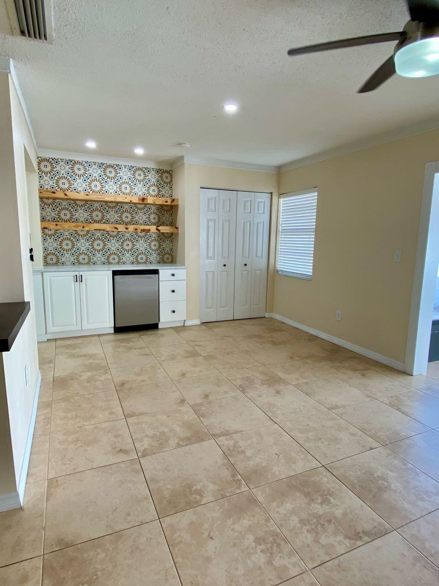 3 bedroom 2 bath for 2350 in St. Petersburg, FL For Sale & Free