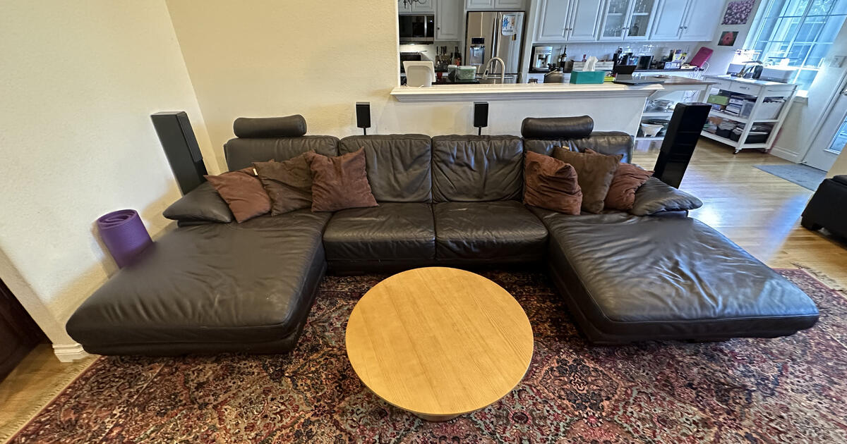Leather Sectional Couch for Free in Sacramento, CA Finds — Nextdoor