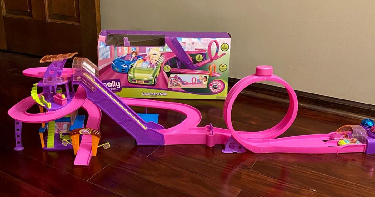 Polly pocket race store track