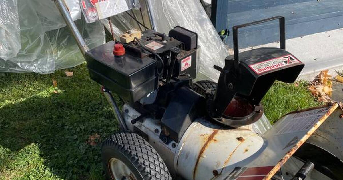 SNOW BLOWER. ROPER Tecumseh 8HP for 289 in Holland, NY For Sale