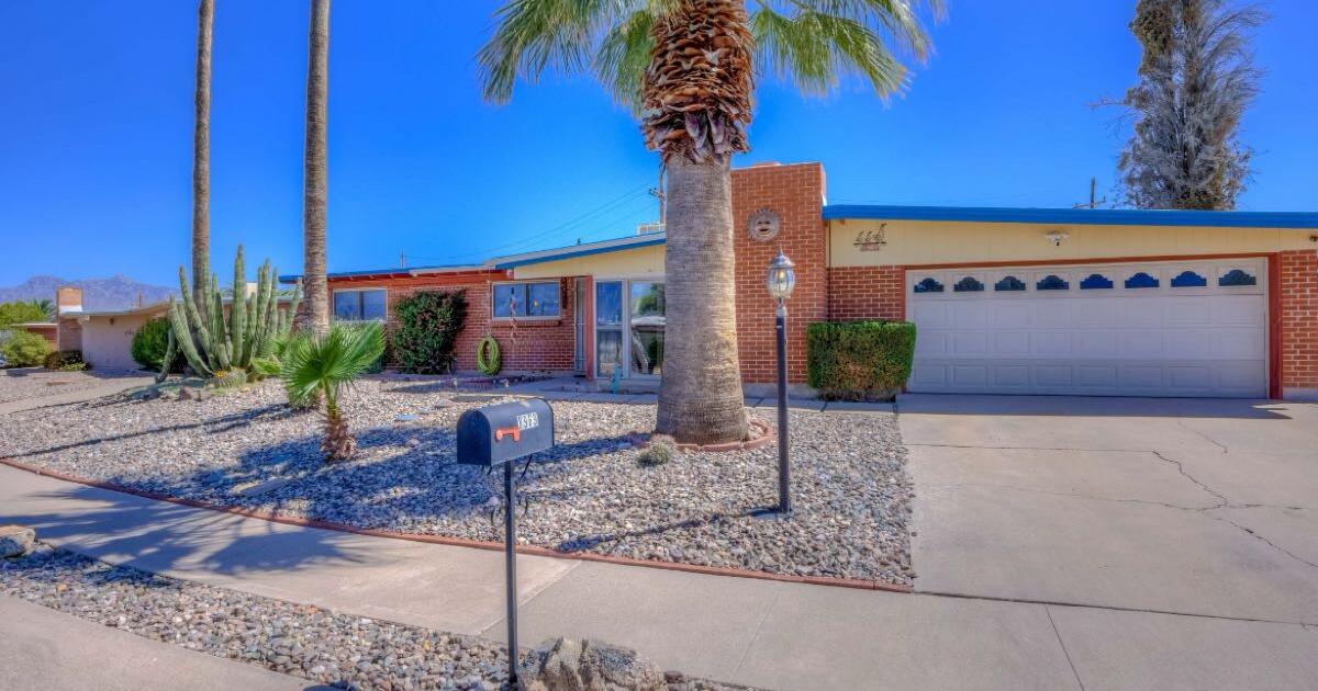 Updated Price!!Amazing Eastside home for sale! for 389990 in Tucson