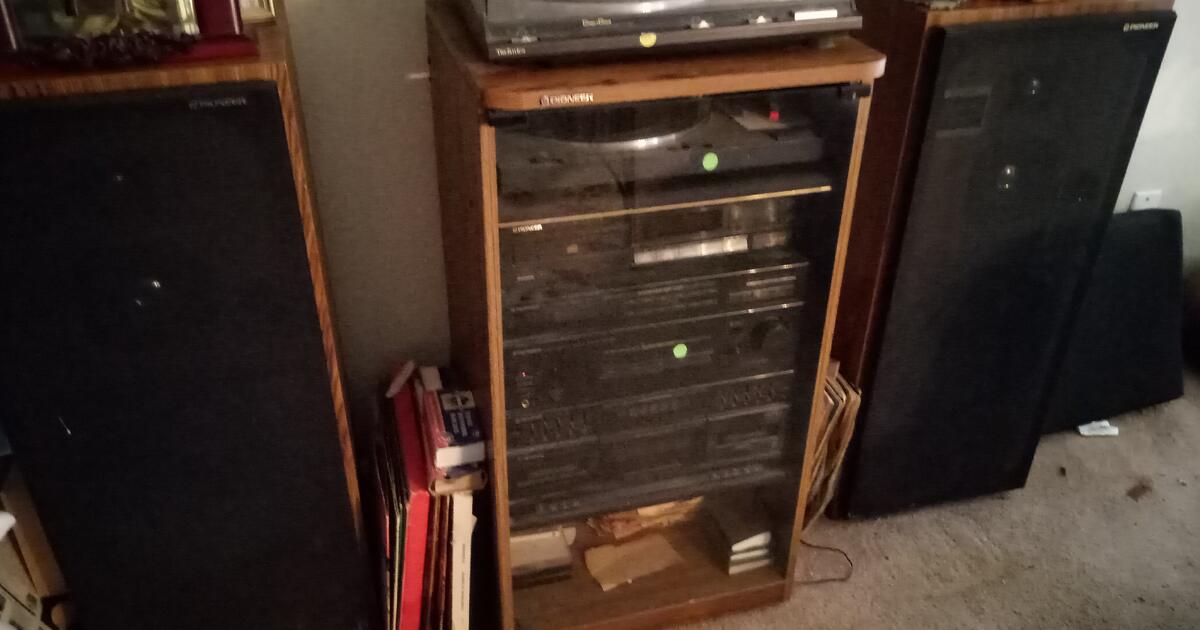 Stereo, speakers, turn table in Las Cruces, NM For Sale & Free — Nextdoor