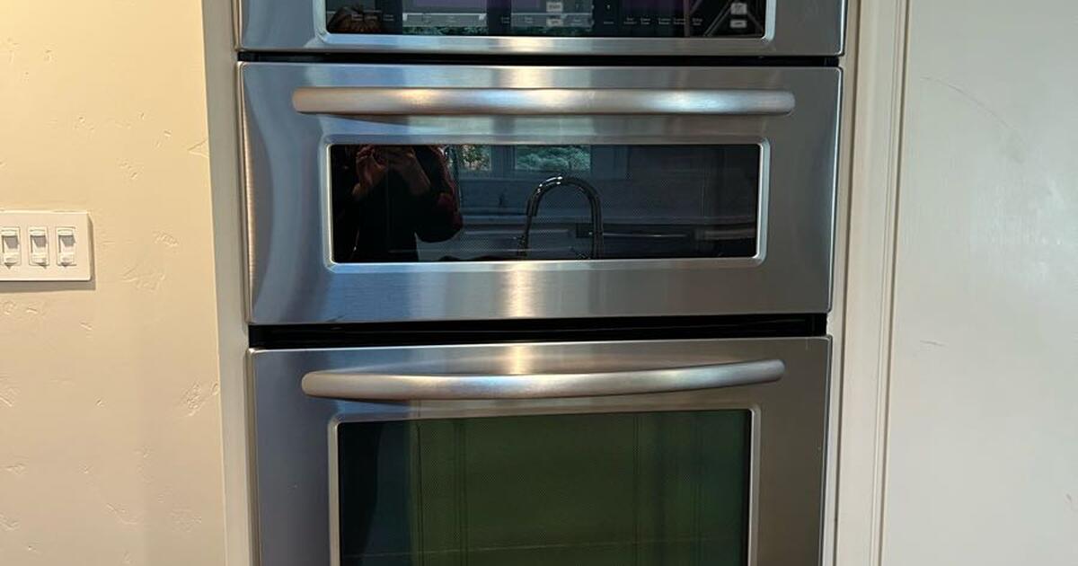Kitchen Aid Double Wall Oven Stainless for 350 in Alamo, CA For Sale