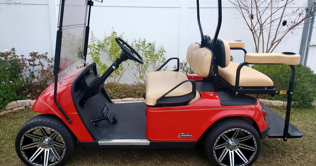 EZGO TXT Golf Cart (Like New Condition w/new batteries) for 5800 in