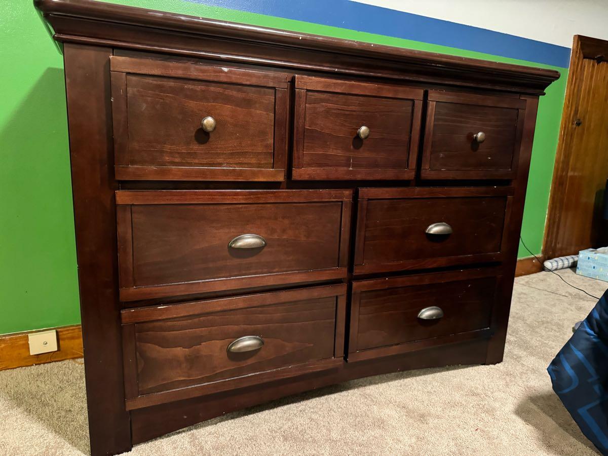 Free Dresser for Free in Pittsburgh, PA For Sale & Free — Nextdoor