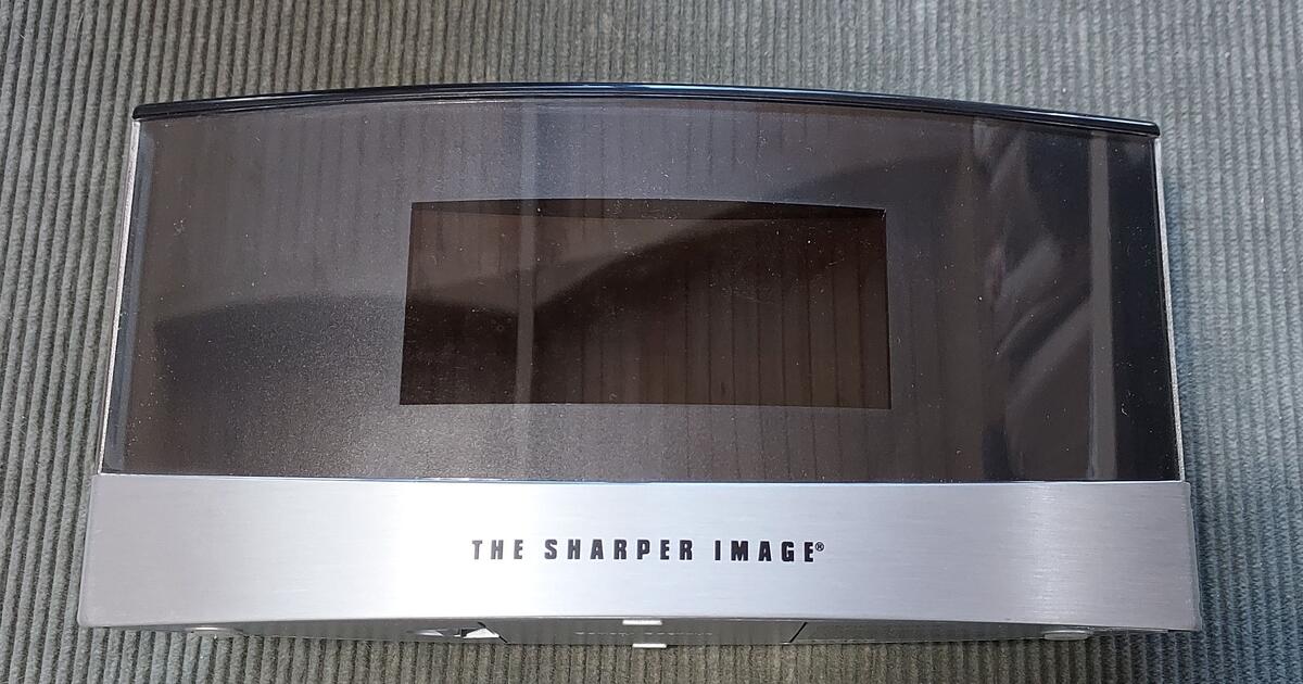 The sharper image dual alarm clock for free in south euclid oh for