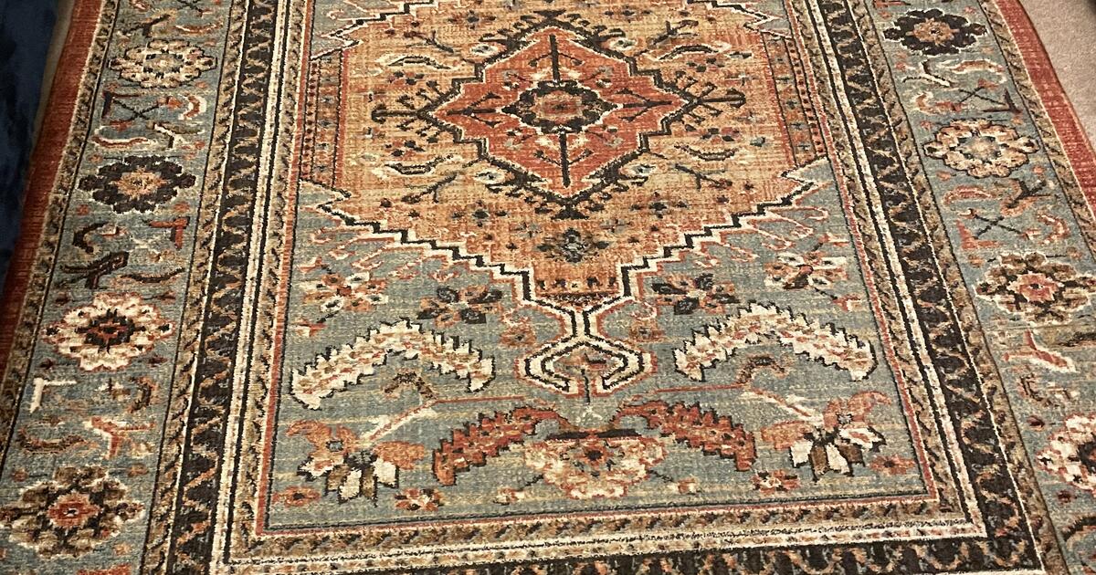 Rug for $10 in Lutherville Timonium, MD | For Sale & Free — Nextdoor