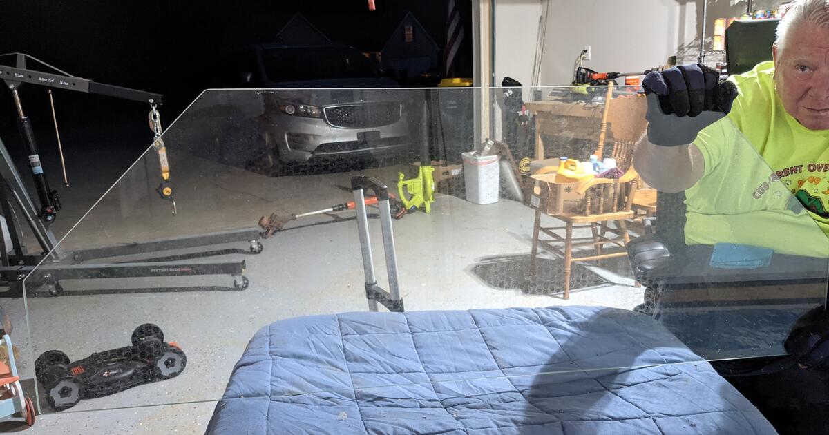 3 pieces of thick tempered glass for free in newnan ga for sale