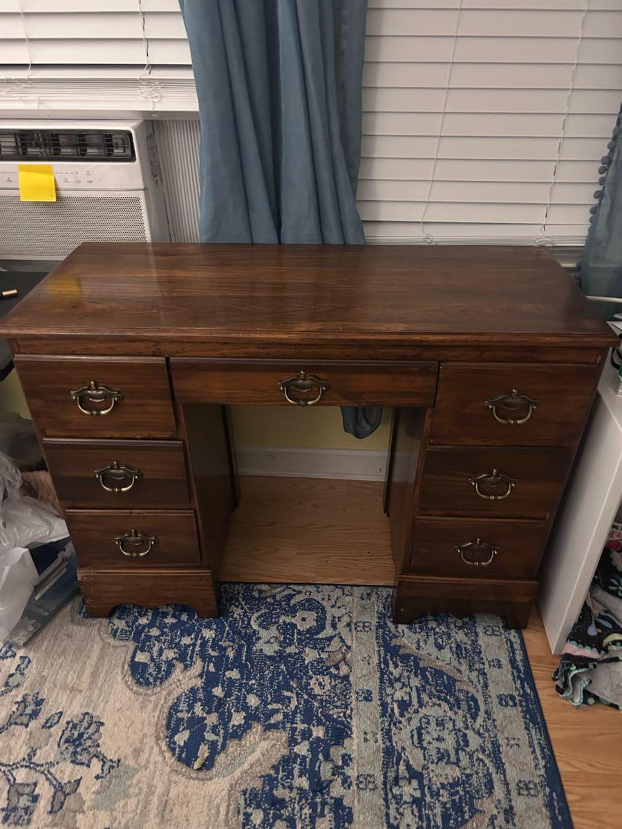 Wooden Desk with Drawers: NEED GONE!