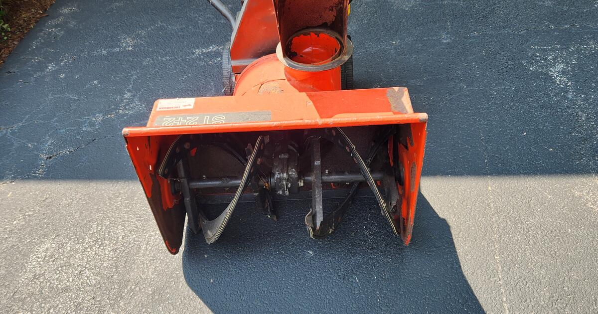Used Ariens Snowblower Model 932015 for 125 in Schaumburg, IL For