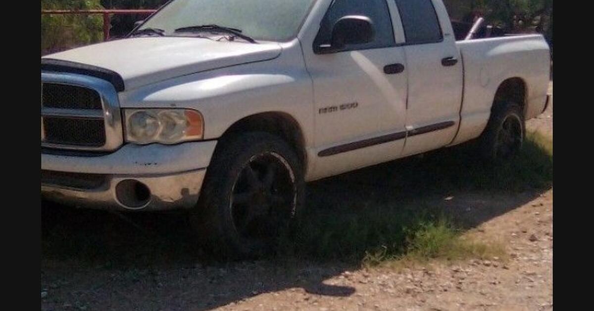 2002 Dodge Ram 1500 4x4 Truck (NOT RUNNING WONT CRANK OVER) for 1500