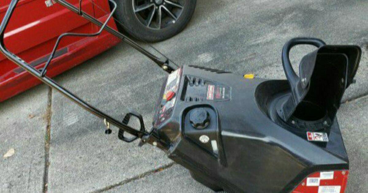 Craftsman heavy duty snowblower for 200 in Bolingbrook, IL For Sale