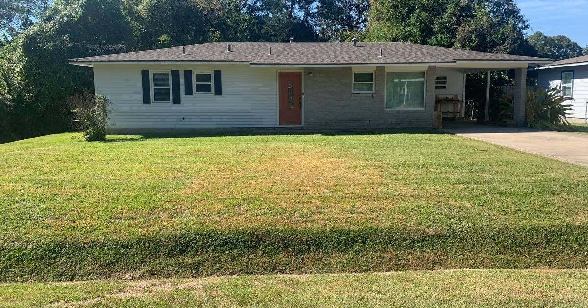 Home for Rent in Broadmoor for 1450 in Lafayette, LA For Sale & Free