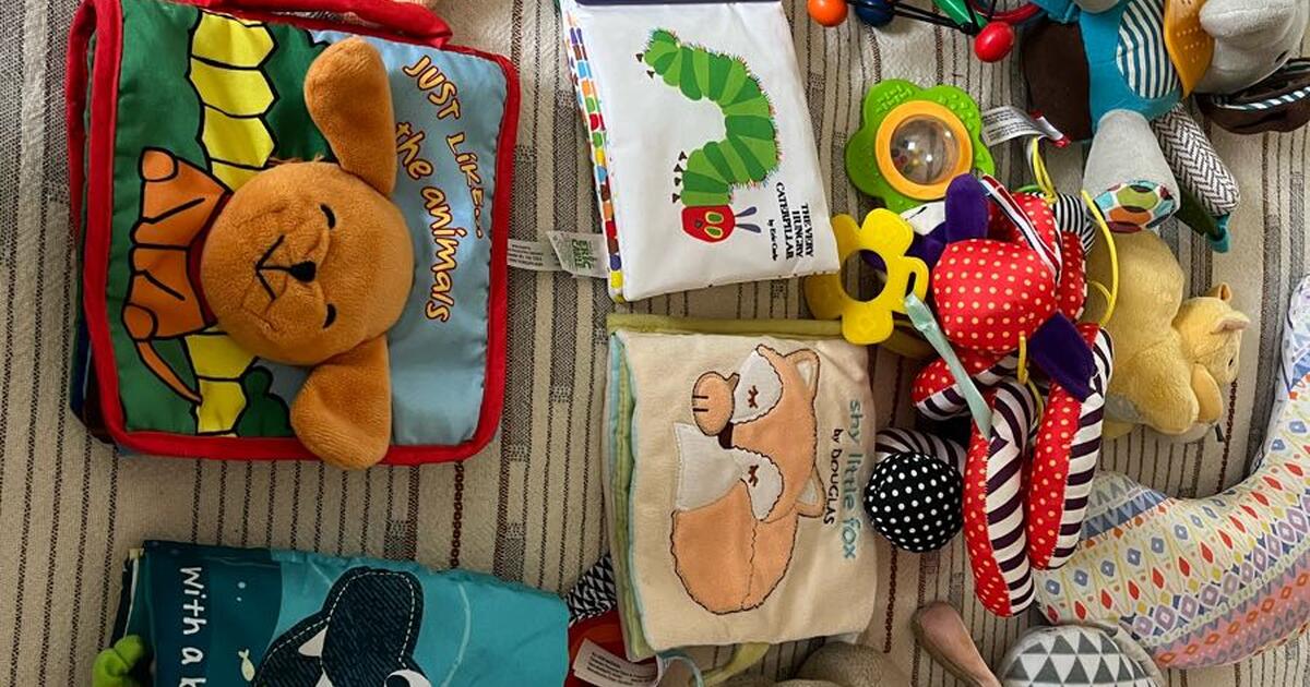 Infant books, rattles and toys for Free in Alameda, CA For Sale