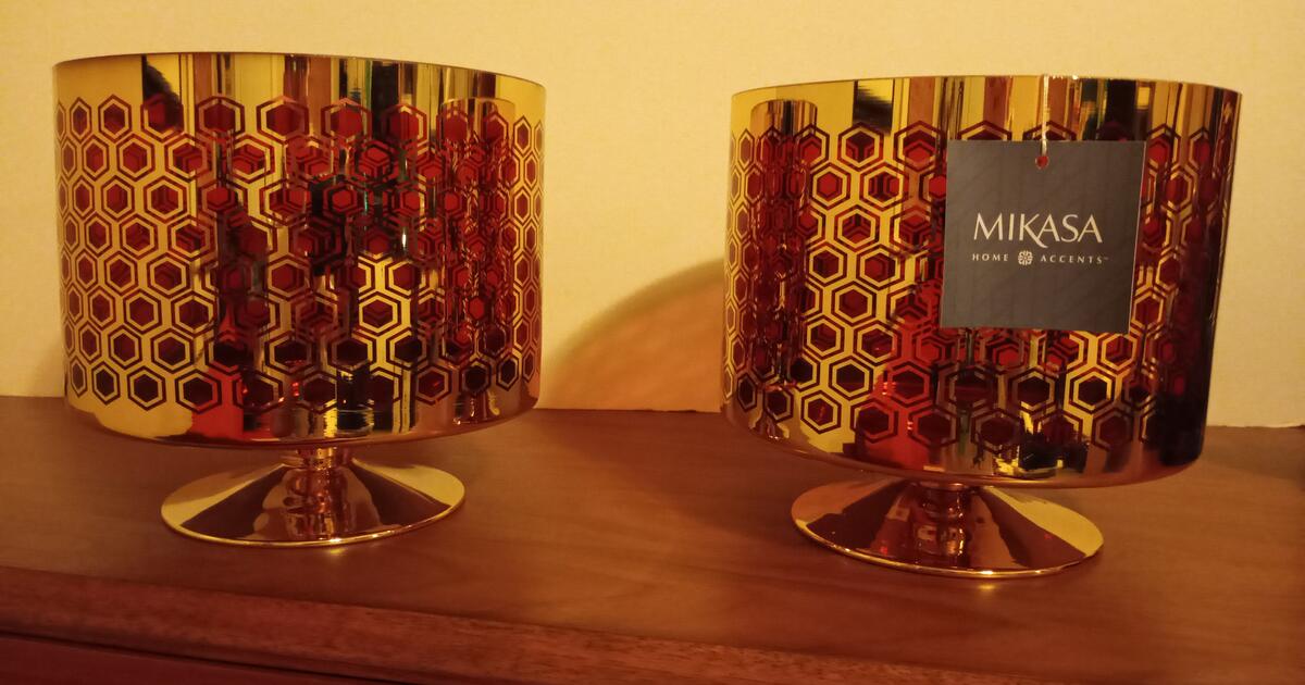 New Mikasa Home Accents Red Gold Hexagon Pedestal Vase Size Is 8 Round   6e8fa1e6b6ff76d4299dab5ca96754c7 .crop1200x630 