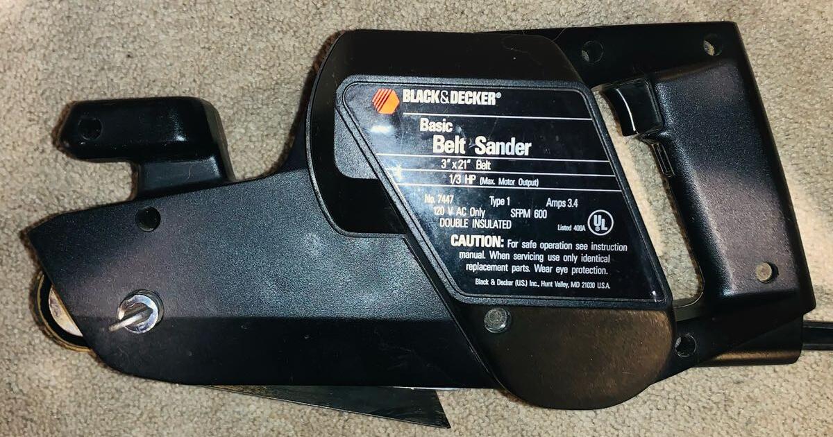 BELT SANDER Black & Decker 7447 1/3 HP Motor Double Insulated 3"x 21