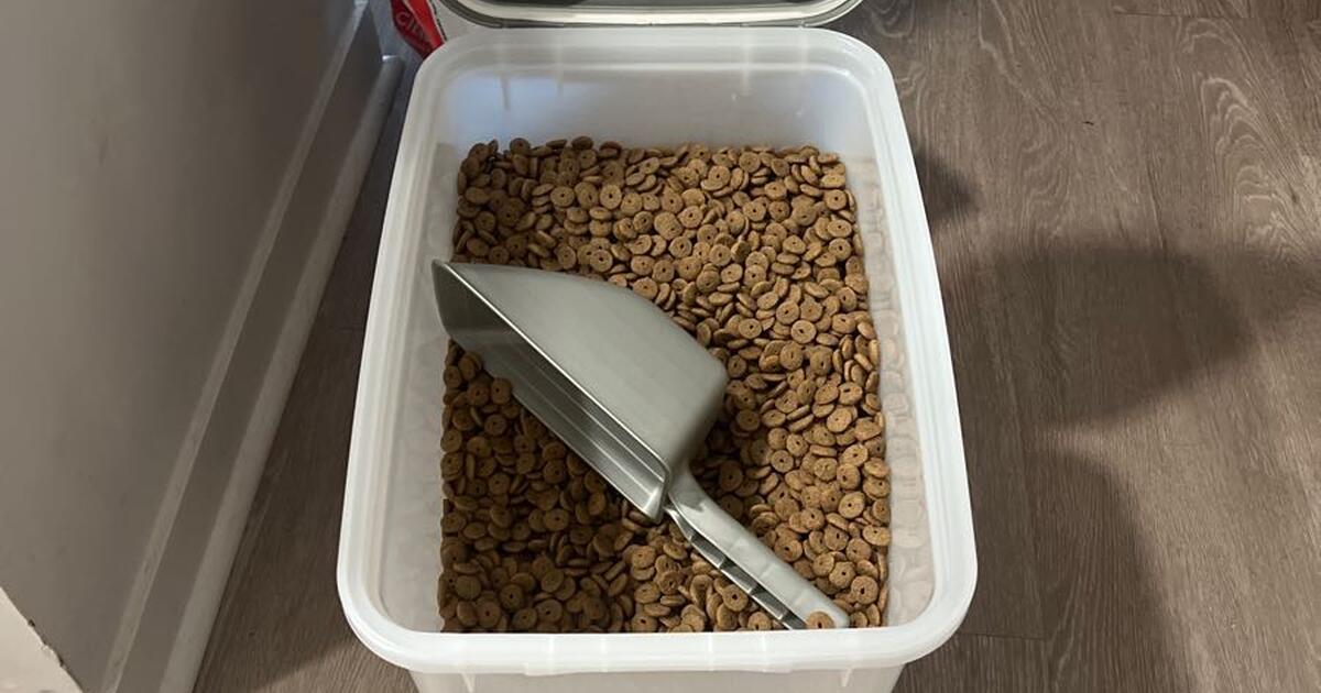 Free leftover bag of senior dog food (28lb bag) for Free in Charlotte