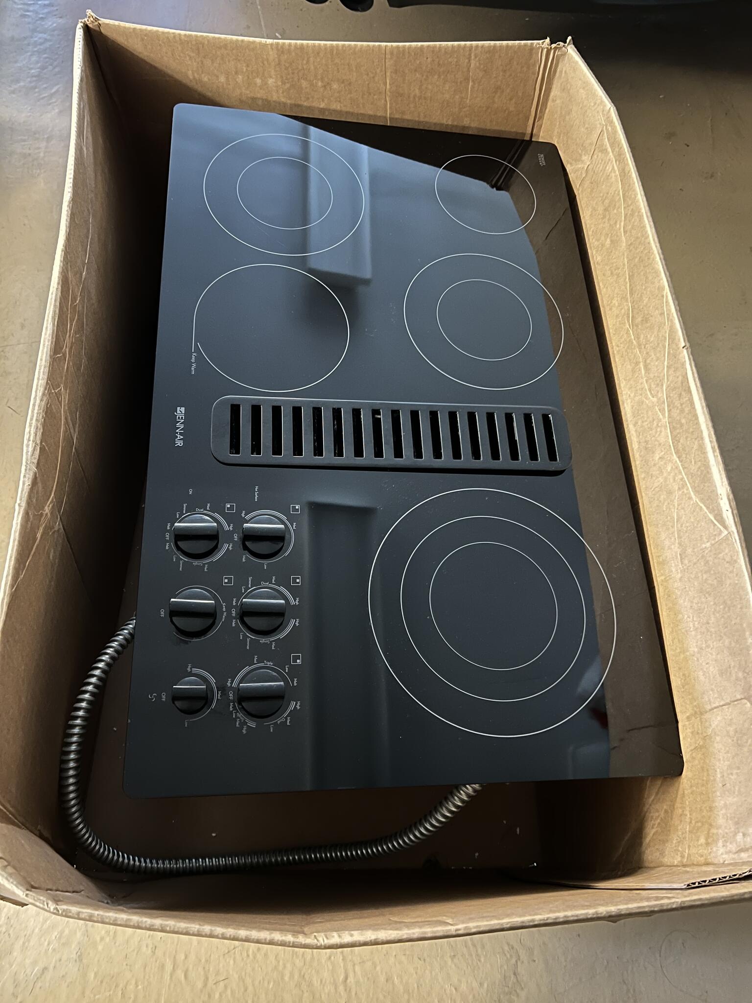 JENN-AIR ELECTRIC COOKTOP for Free in Morristown, NJ | For Sale & Free