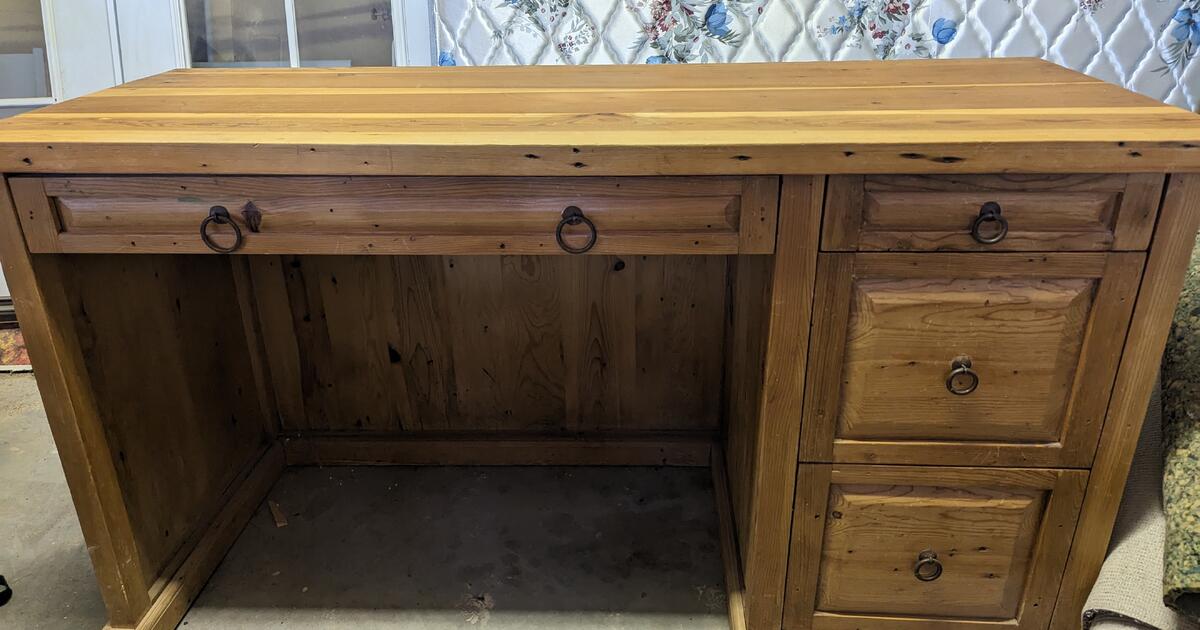 Solid Wood Desk for 150 in Las Cruces, NM Finds — Nextdoor