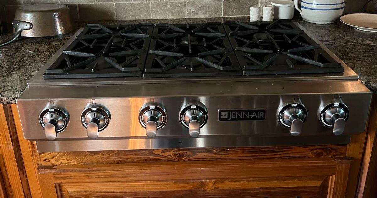 Jenn Air 6 Burner Gas Cooktop for 300 in Baton Rouge, LA Finds