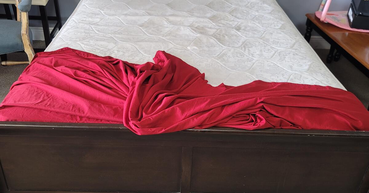 Queen,king& full mattress for 160 in Baton Rouge, LA For Sale & Free